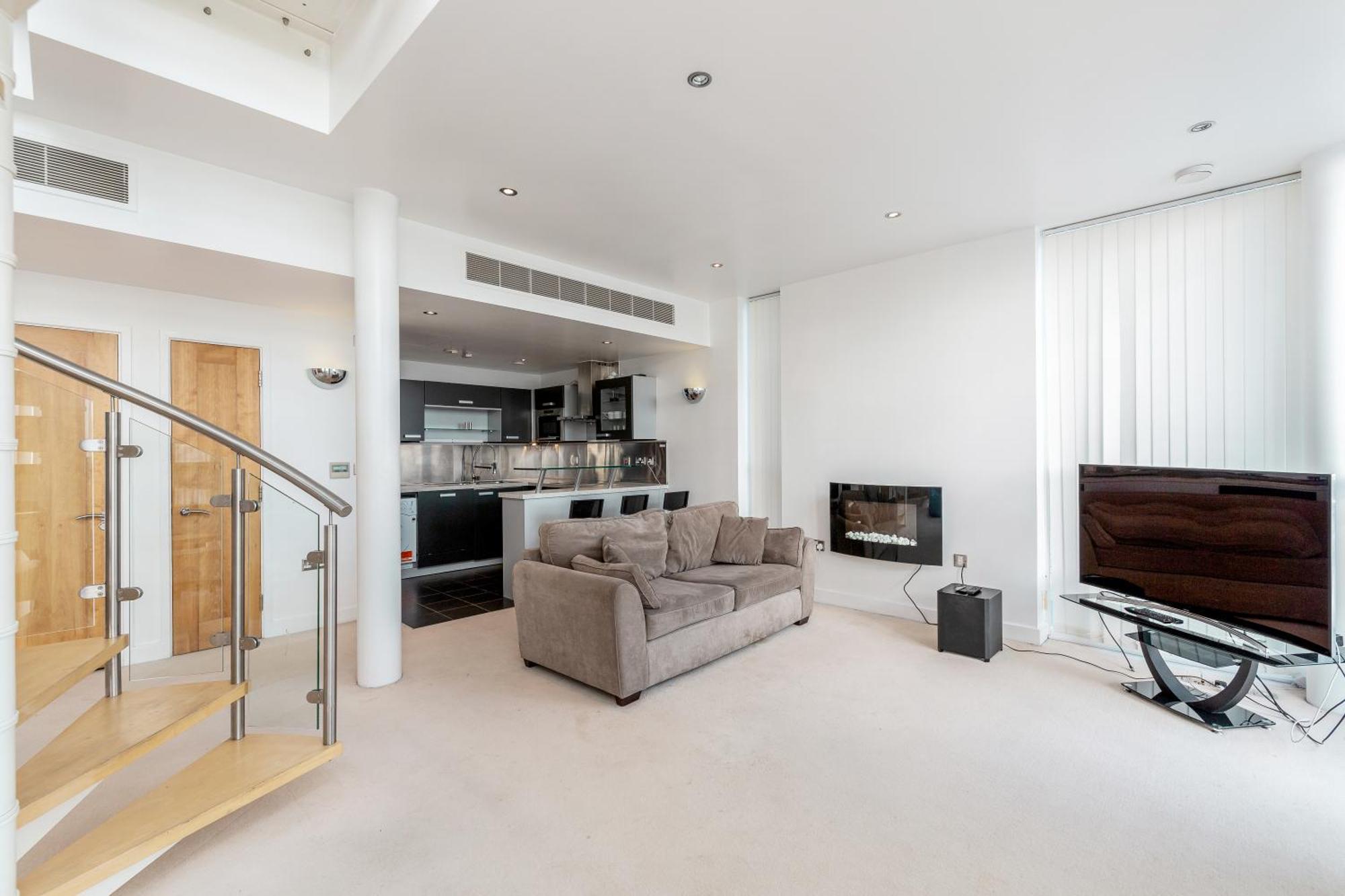 Excel Dock Apartments Лондон Екстериор снимка