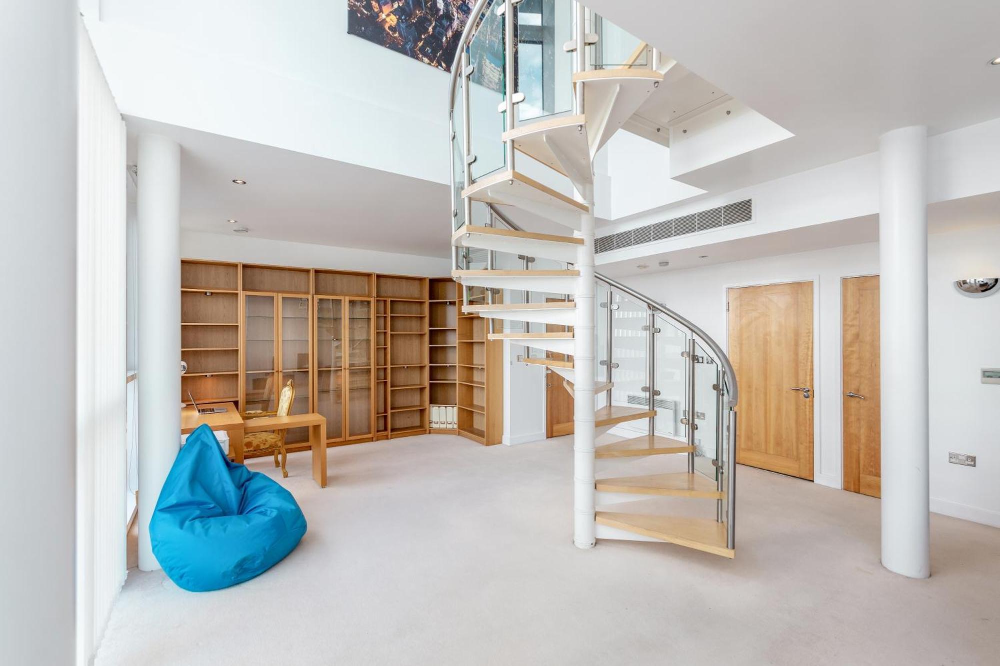 Excel Dock Apartments Лондон Екстериор снимка
