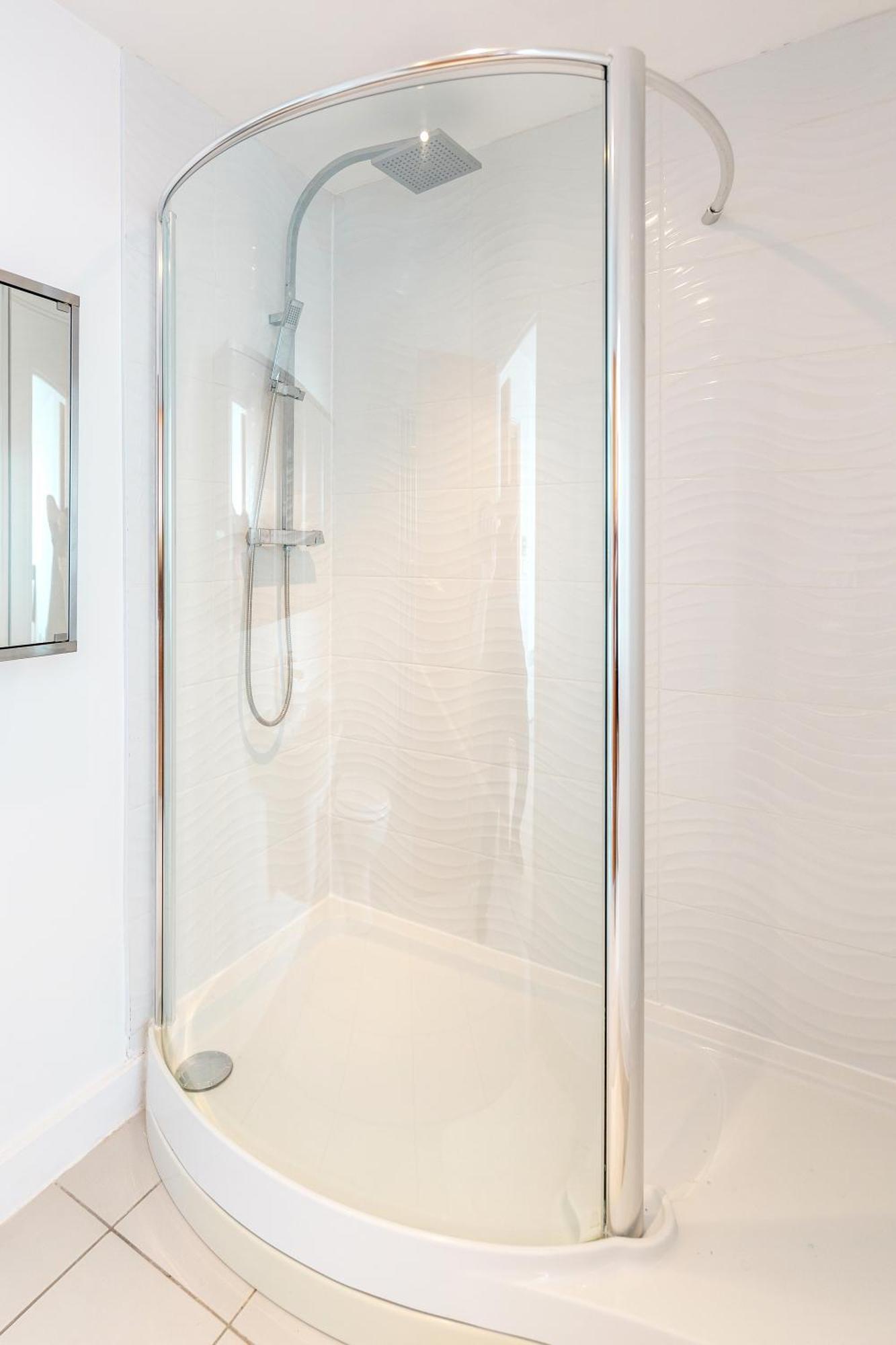 Excel Dock Apartments Лондон Екстериор снимка