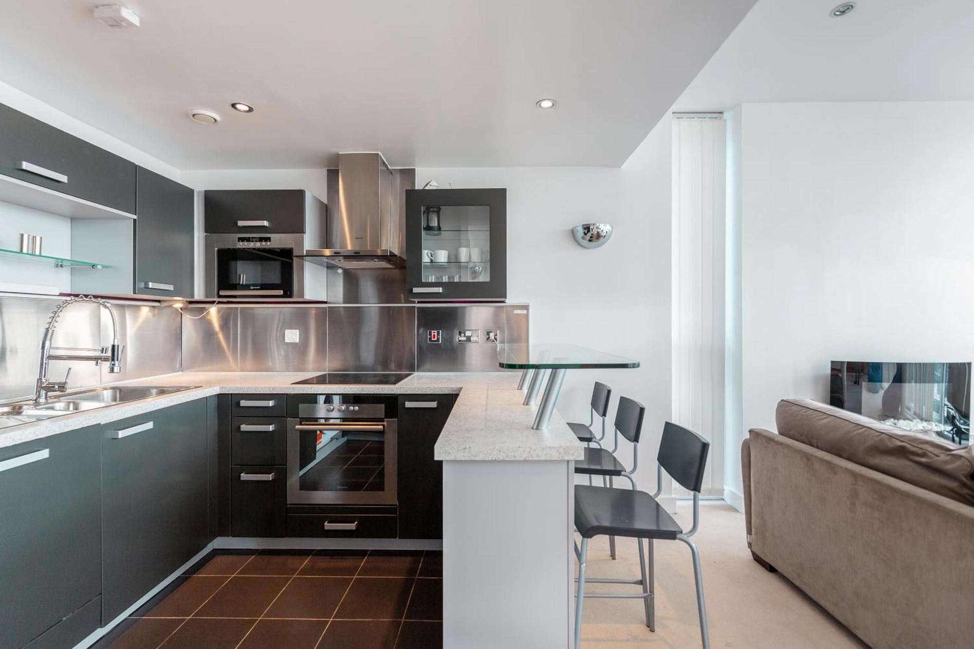 Excel Dock Apartments Лондон Екстериор снимка